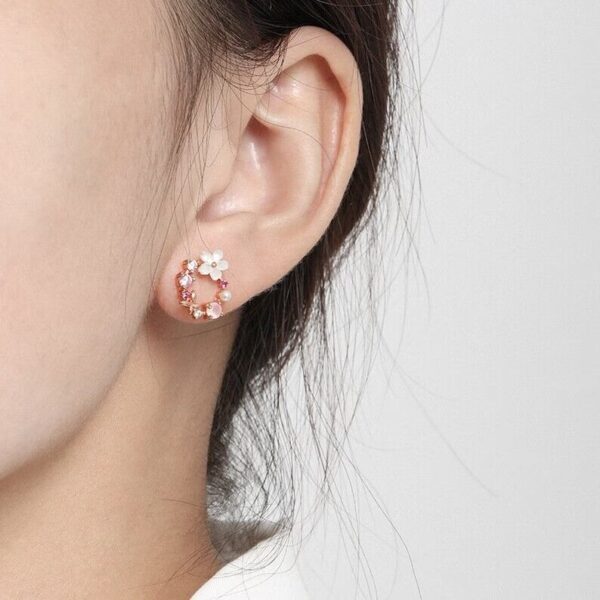 925 Sterling Silver Circle Flower Pearl Earrings - Image 2
