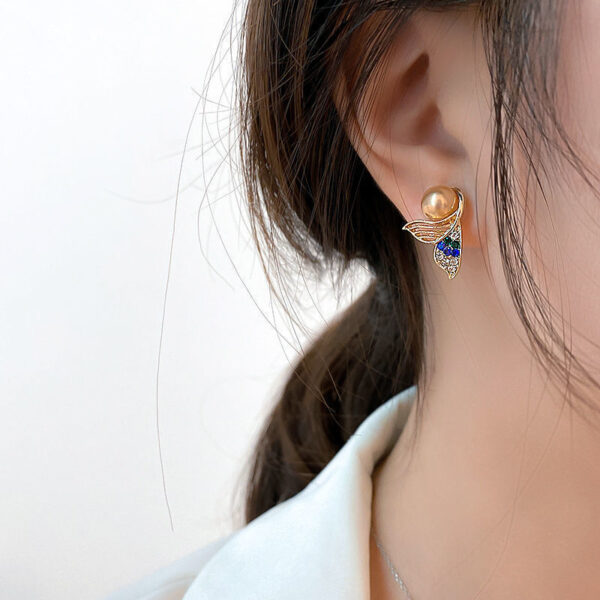 18k Gold Plated Fish Tail Crystal Pearl Stud Earrings - Image 2