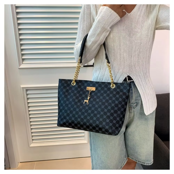 Fashion Large Capacity Bag - Image 4