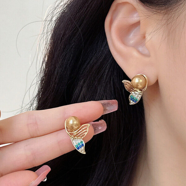 18k Gold Plated Fish Tail Crystal Pearl Stud Earrings - Image 3